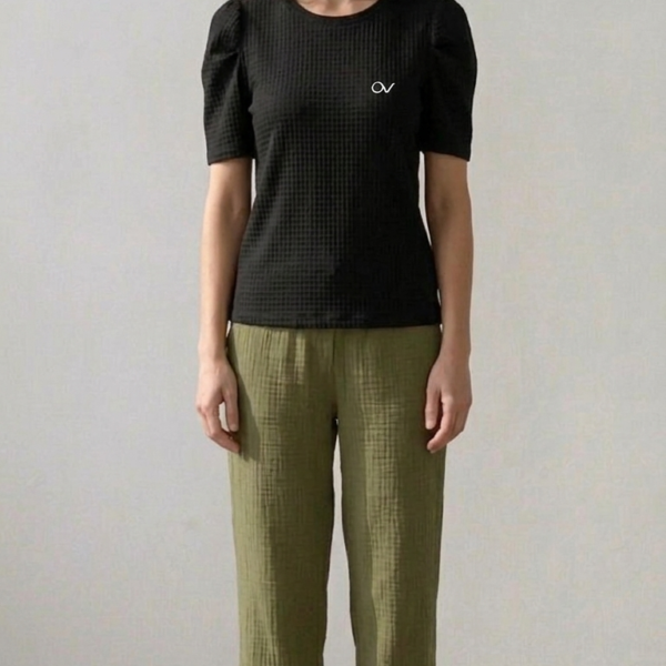 Modern Sophistication: Textured Puff-Sleeve Essential T-Shirt