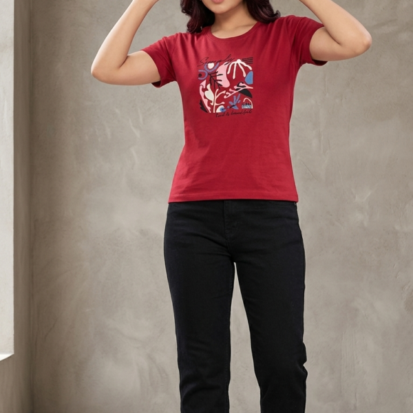 Women's Maroon Graphic Print Crew Neck T-Shirt